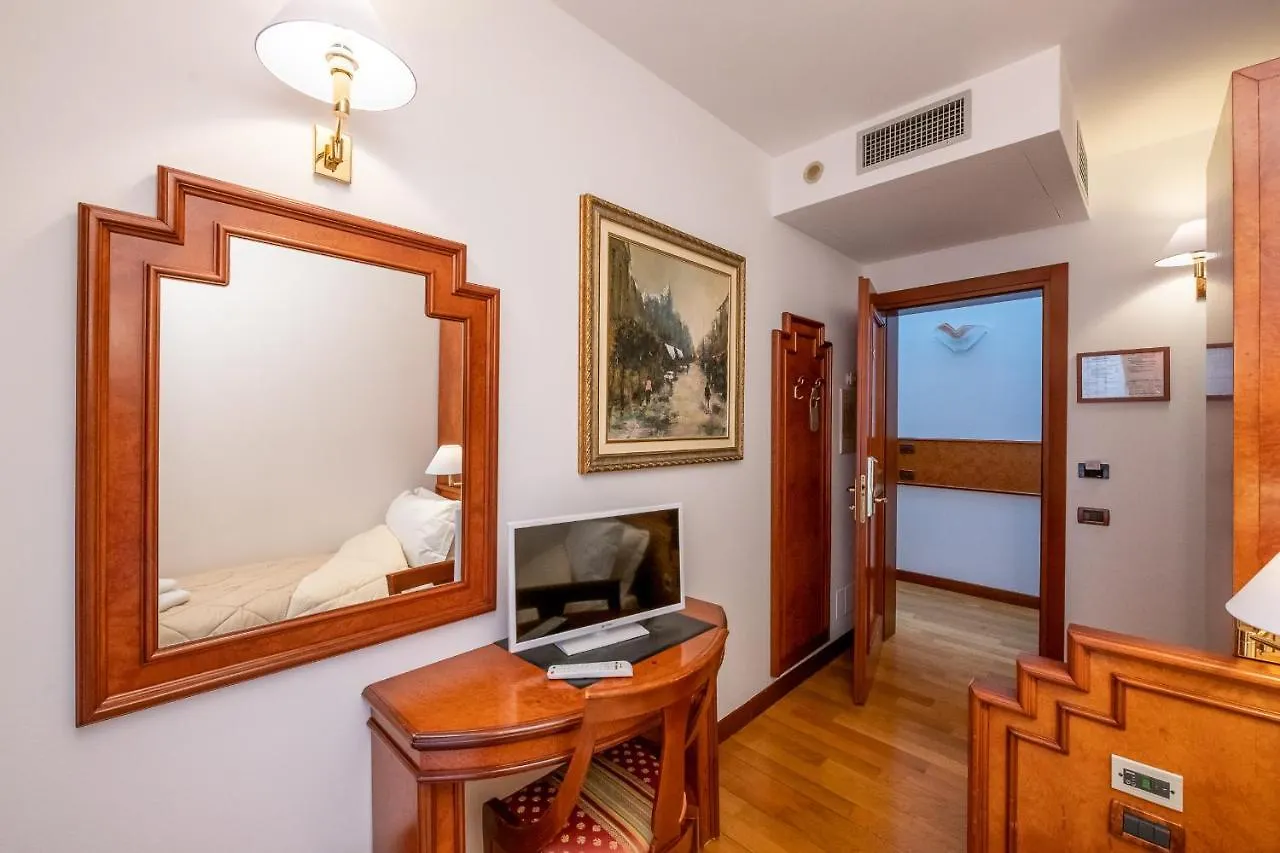 Hotel Fuori Citta Stanghella 3*,